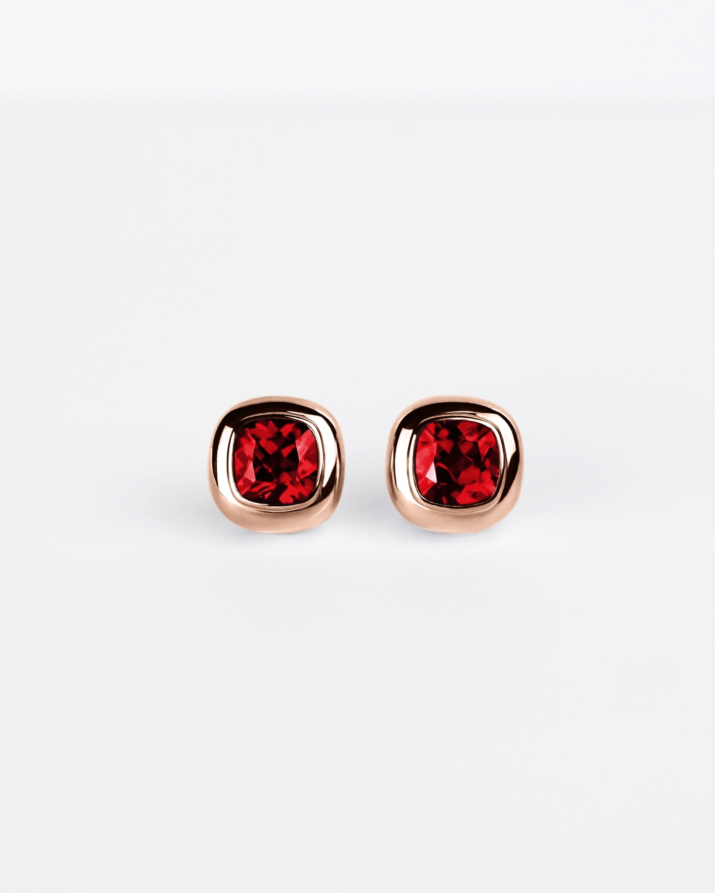 Large Puff Stud Earrings in 18K Gold