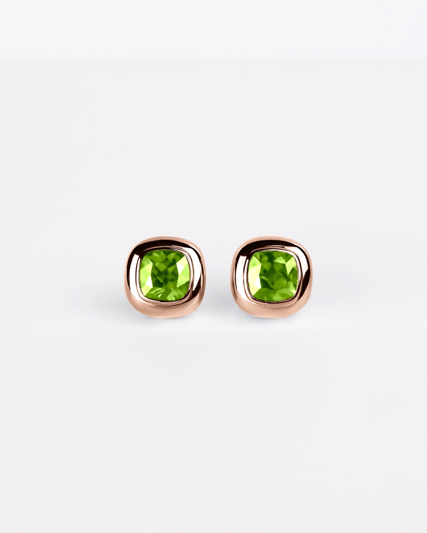 Large Puff Stud Earrings in 18K Gold