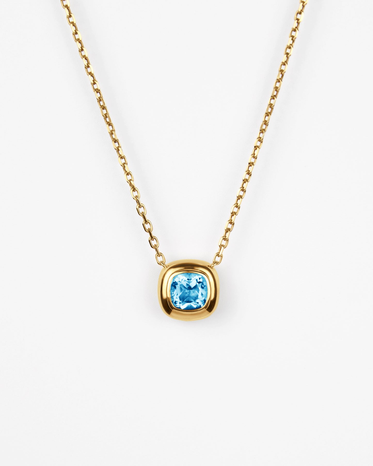 Large Puff Pendant in 18K Gold