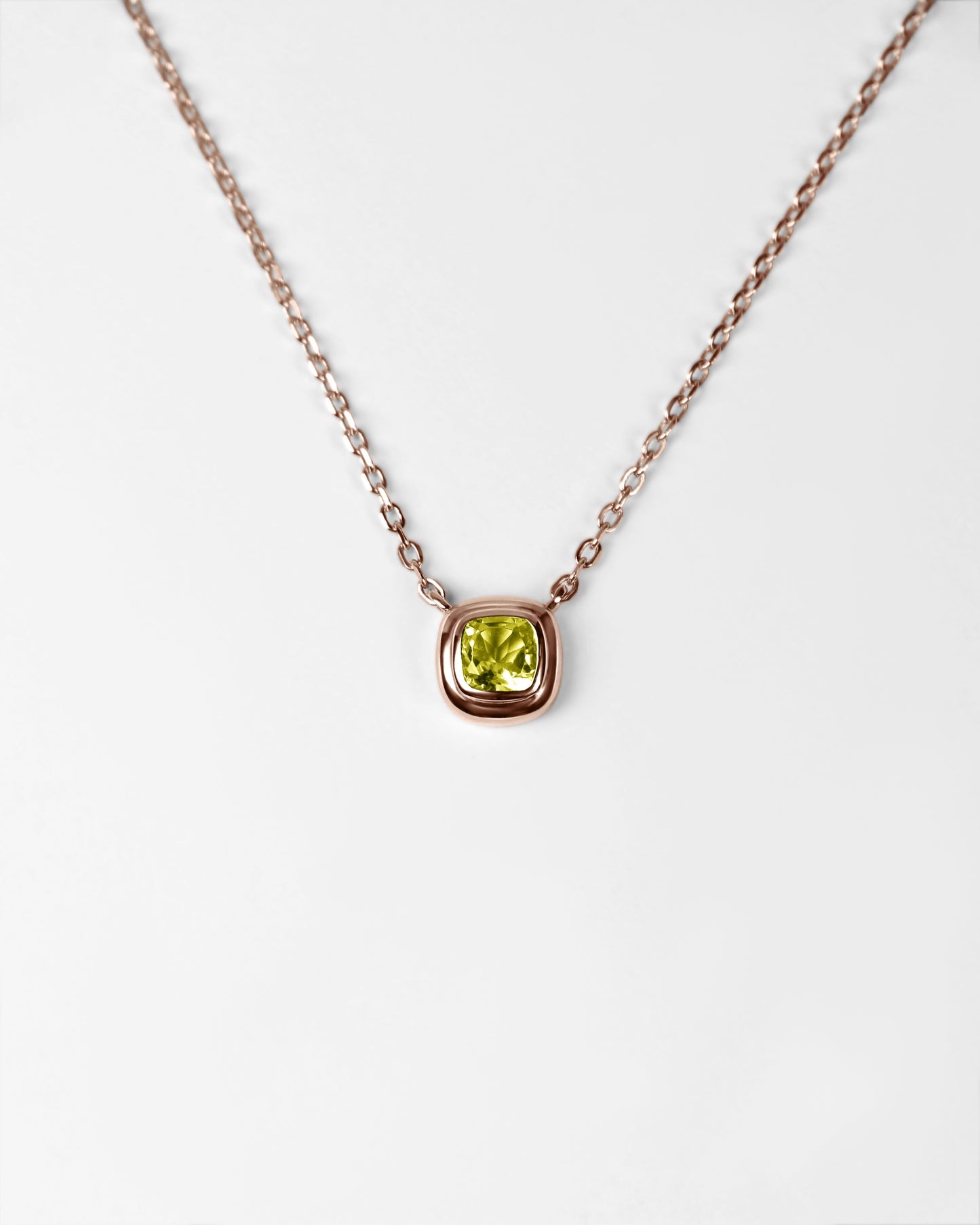 Puff Pendant in 18K Gold