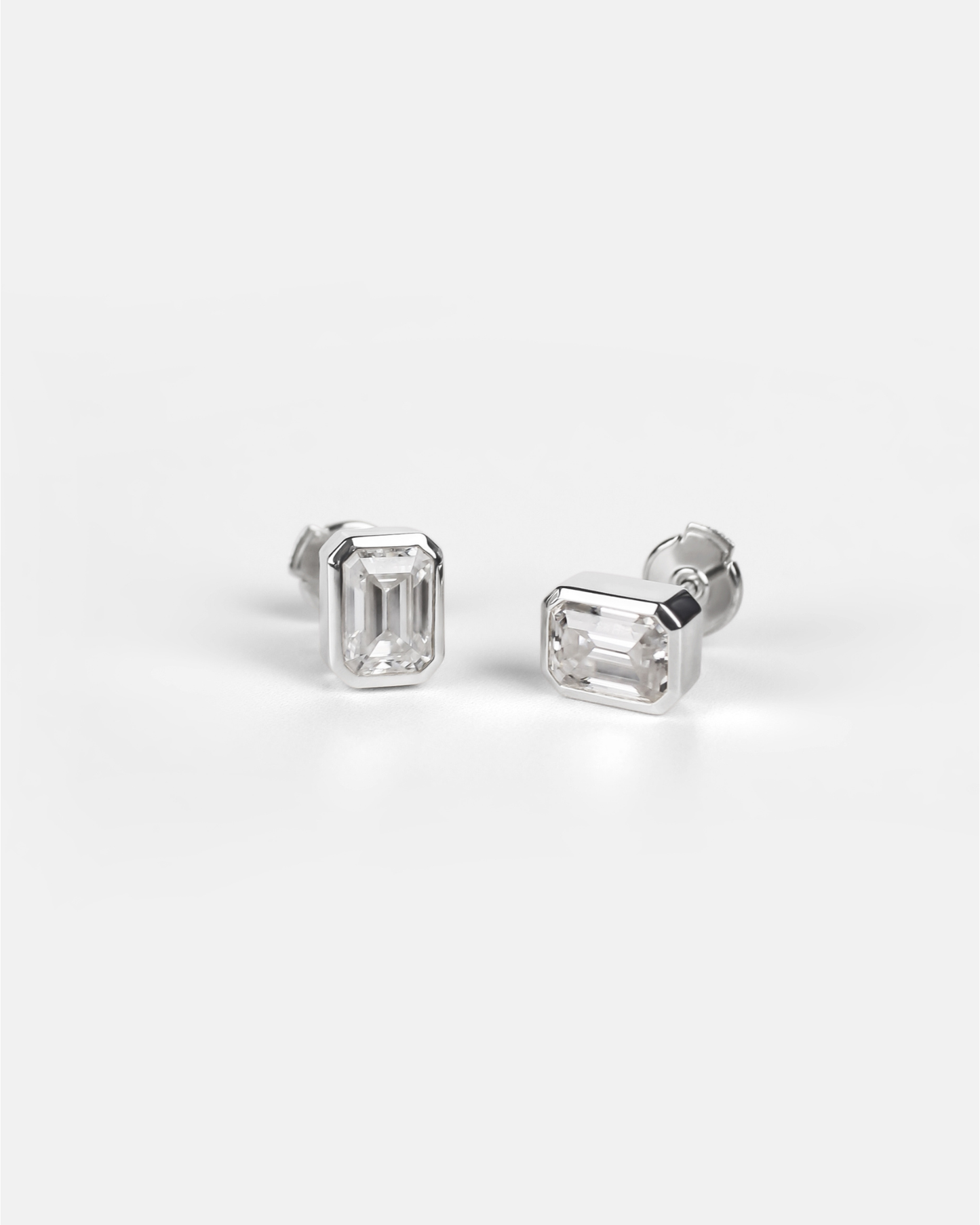 Brix Stud Earrings in 18K Gold