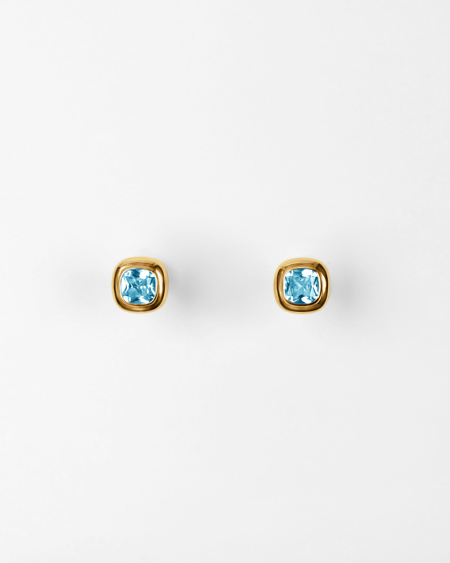 Puff Stud Earrings in 18K Gold