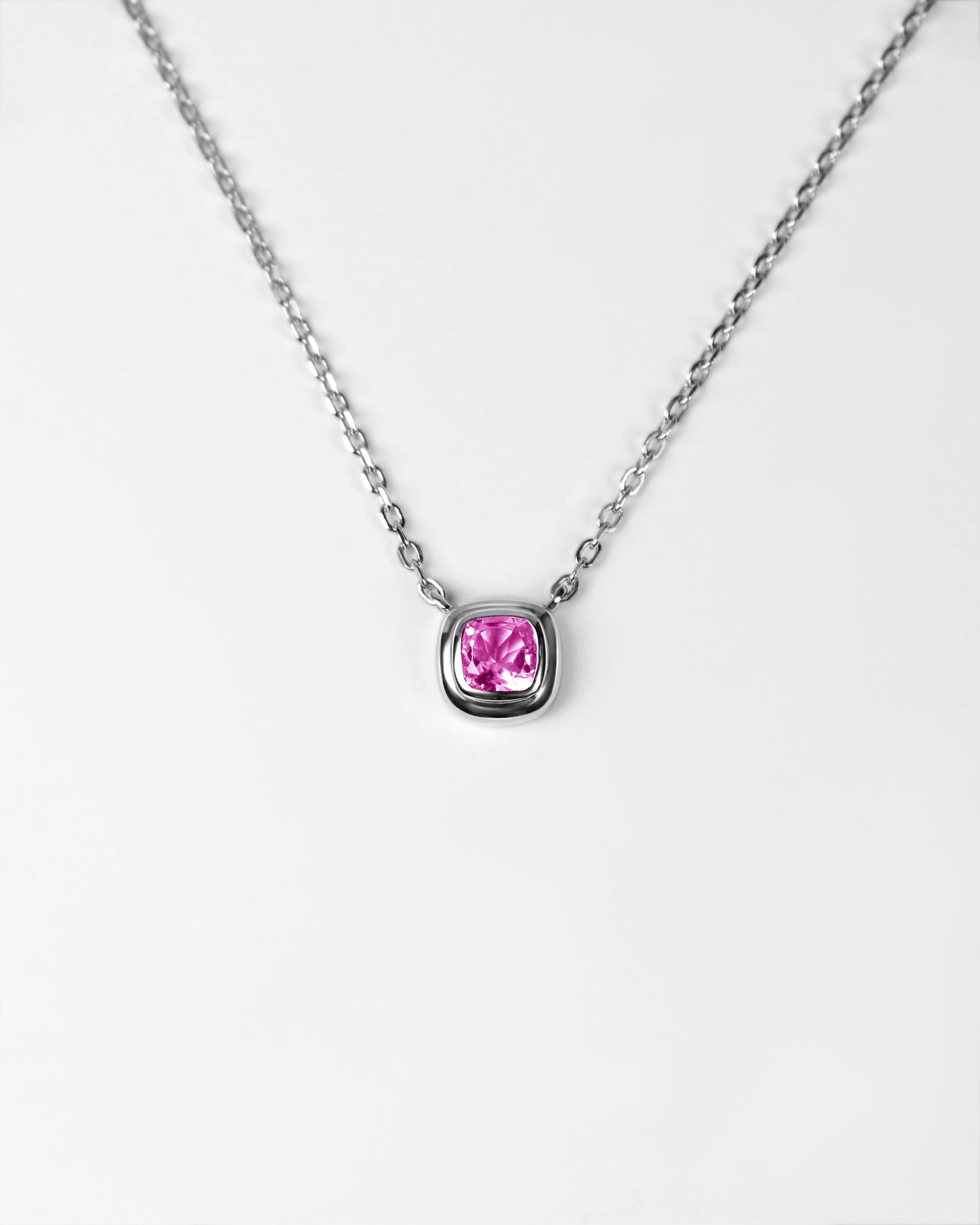 Puff Pendant in 18K Gold