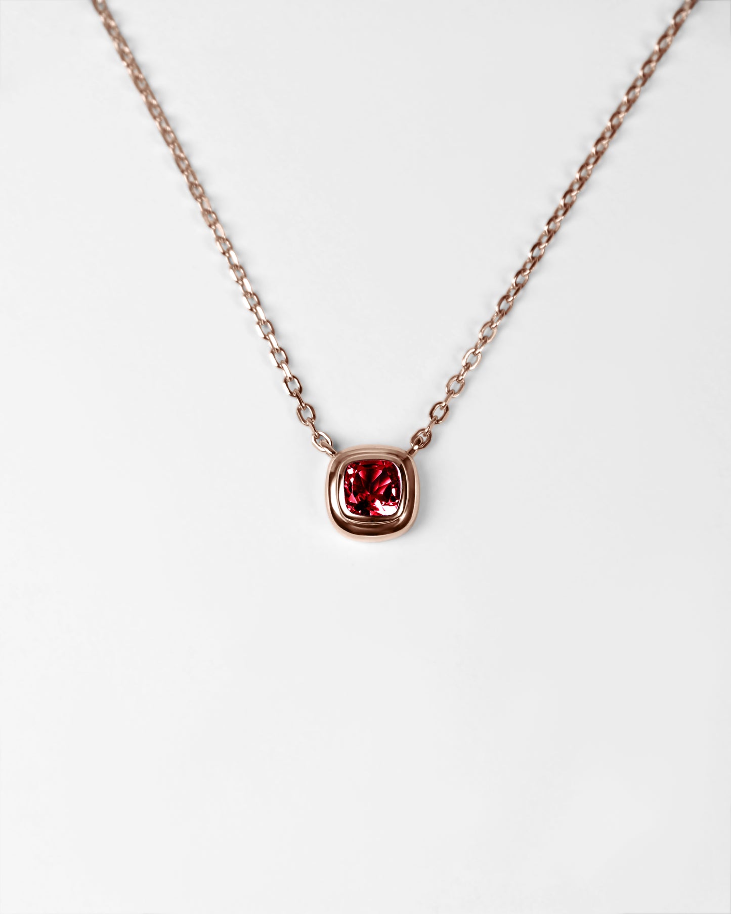 Puff Pendant in 18K Gold